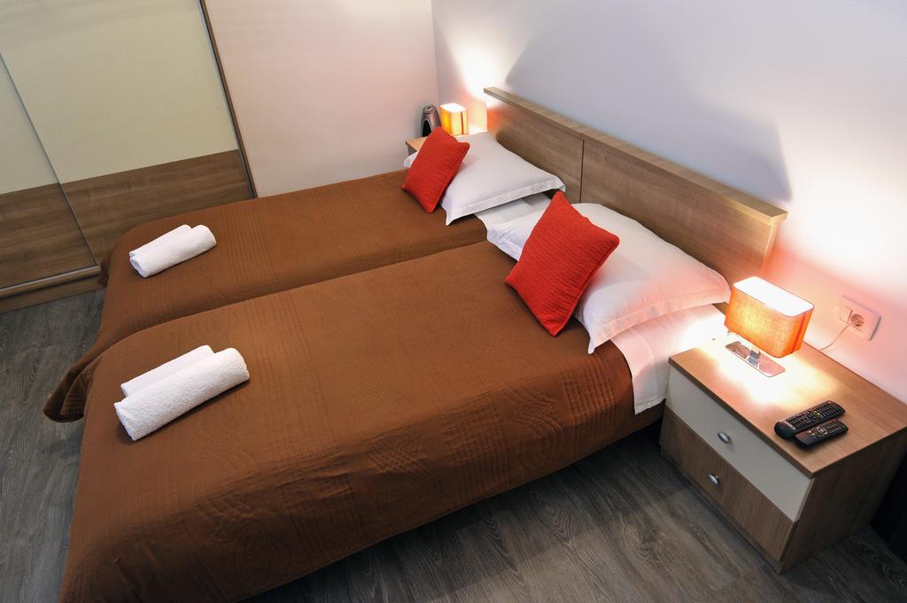 Rooms & Apartments 72 Zara Esterno foto