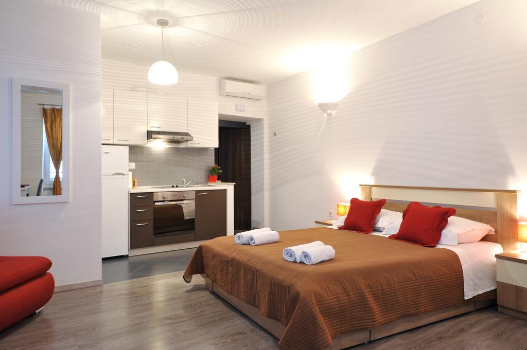 Rooms & Apartments 72 Zara Esterno foto